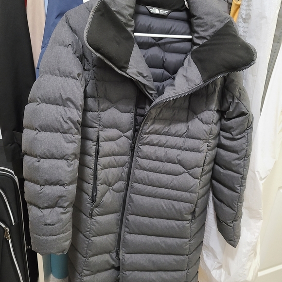 North face Puffer 550 Fill - Picture 2 of 5